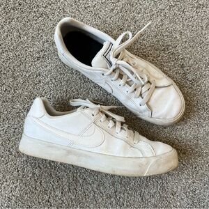 Nike white Casual Sneakers, women’s shoes size 8.5